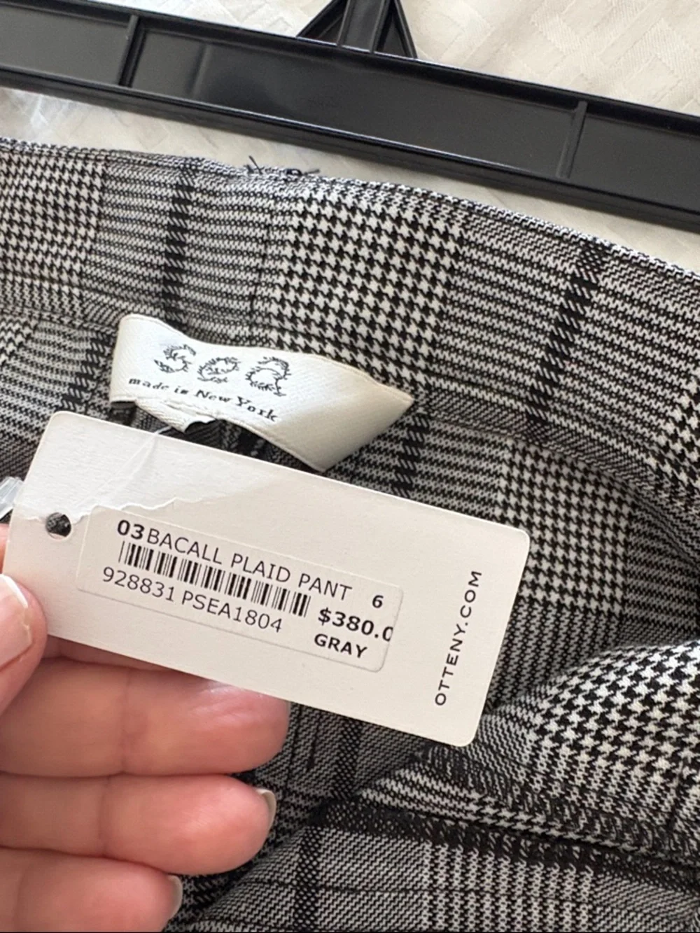 Sea New York cropped high rise black plaid Wide-Pants. Button and zipper fly. - Picture 13 of 15